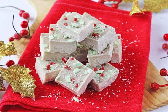A delicious and healthy Christmas Fudge recipe made with just two natural ingredients; coconut butter and banana! | My Fussy Eater blog